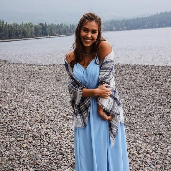 Meet your Posher, Mikaela - Picture 1 of 1